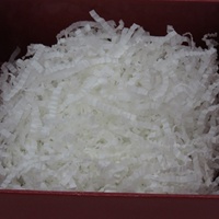 Remplissage de panier en coton coupé, papier kraft froissé blanc pour boîte cadeau