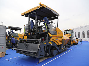 Meilleure condition nouvelle route pavé Machine 13M pavé largeur bitume béton pavé vente aux Philippines - Product Image 2