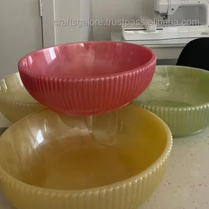 Bol de service décoratif en résine de luxe poli fabriqué à la main écologique, élégant et durable pour la fête et la décoration intérieure - Product Image 6