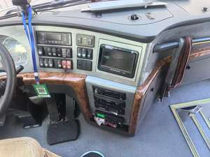 Autobús de segunda mano altamente configurado 6107 39 asientos Euro 4 Estándar de emisión Fataste Transmisión Combustible diésel usado Stock disponible - Product Image 5