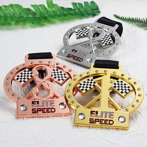Nuove medaglie d'oro argento rame auto da corsa sport in metallo in lega di zinco cavo taglio medalle fabbrica medaglia personalizzata con strass - Product Image 1