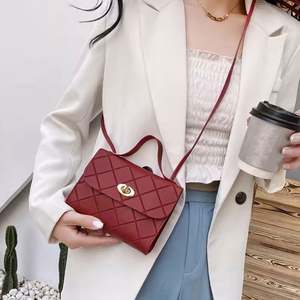 I-0252 Wholesale Hot Selling Korean Version Fashion Pu <b>Leather</b> <b>Small</b> Women <b>Handbag</b> Women Crossbody Bag - Product Image 3