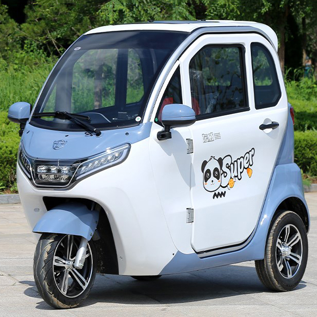 New Adults 1500W Three-wheel Three-seat Electric Passenger & Cargo Fully Enclosed Scooter Car Mini Electric Tricycle for Sale
