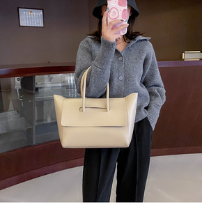 Sac à Main Décontracté en Gros d'Usine Grande Sacoche pour Filles Jeunes Femmes - Product Image 3