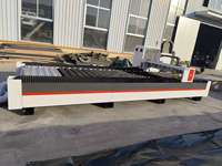 Machine de découpe laser à fibre CNC 1345 personnalisable à alimentation par bobine pour le traitement des métaux