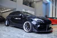 Kit carrosserie en fibre de carbone pour Mercedes-Benz A45 AMG – Amélioration A45 AMG : Lame avant, jupes latérales, diffuseur, spoiler, extension d'ailes