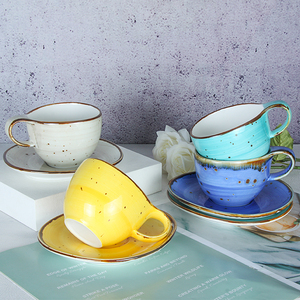 <span class=keywords><strong>Tazze</strong></span> da Cappuccino in ceramica <span class=keywords><strong>dipinte</strong></span> <span class=keywords><strong>a</strong></span> <span class=keywords><strong>mano</strong></span> con piattini Set tazza da tè da caffè in <span class=keywords><strong>porcellana</strong></span> da 8 once per bevande speciali al caffè Latte Cafe Mocha - Product Image 3