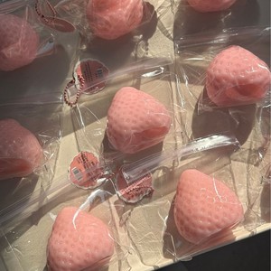Most Popular Soft Solid Glossy Big Strawberry Squishy Venting Slow Rebound Pressure Release <b>Squeeze</b> Toys for Kids and Adults - Product Image 2
