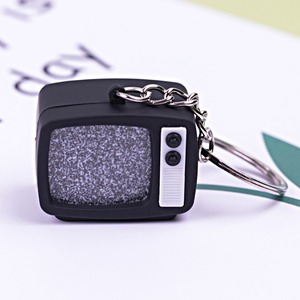Vintage divertido Horror rencor Mini Tv llavero colgante simula juguete Tv caso colgante llavero regalo de Halloween - Product Image 5