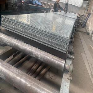 Piastra a scacchi in acciaio inossidabile di dimensioni personalizzate in rilievo 300 serie di qualità conforme agli standard ASTM & DIN in lega di alluminio - Product Image 6