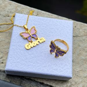 QIUHAN personalizado esmalte nombre encanto colgante collar Rosa mariposa anillos personalizado esmalte letra conjunto - Product Image 3