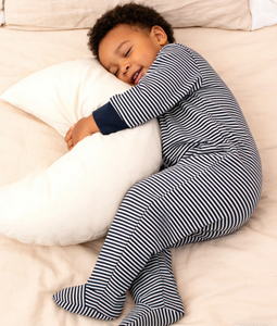 Ensemble de layette pour bébé 2026 Newborn Navy Kissy Essentials, barboteuse à rayures avec fermeture éclair - Product Image 2