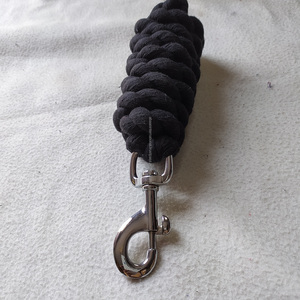 Alta qualidade <span class=keywords><strong>2</strong></span> metros algodão chumbo corda para cavalos boa força fabricados na Índia - Product Image 3