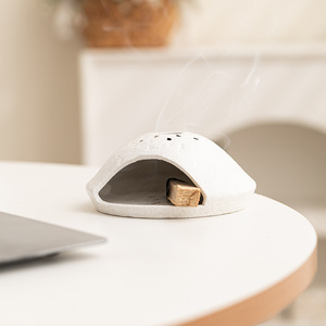 Support de brûleur d'encens en céramique moderne fait à la main cendrier et diffuseur d'aromathérapie en bois sacré péruvien vente transfrontalière chaude - Product Image 3