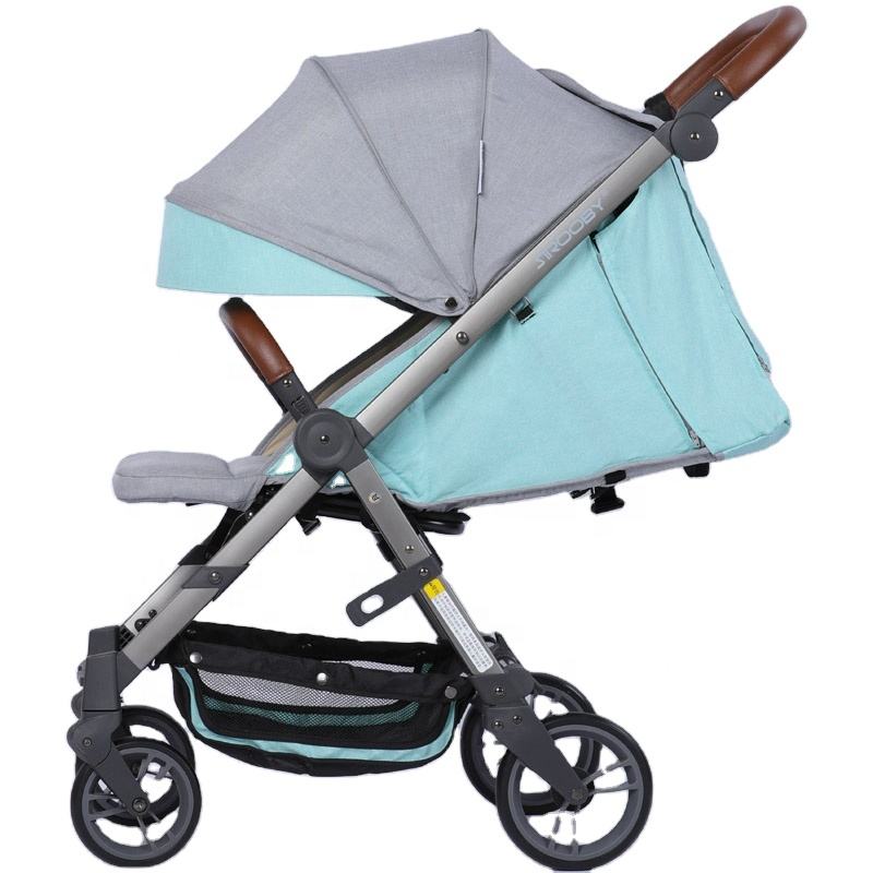 carrycot on wheels