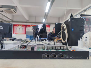 เครื่องมอดูเลเตอร์ดิจิตอล IP KUNUOMAGIC สำหรับการกระจายเสียงวิทยุและโทรทัศน์ 16/20/24/<span class=keywords><strong>28</strong></span>-in-1 DVB-T/ISDB/ATSC/ISDB-T ช่องสัญญาณเอาต์พุต 32/48 ช่อง รับประกัน 5 ปี - Product Image 1
