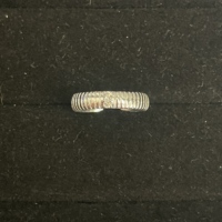 Anello Minimalista Geometrico in Rame Elettroplaccato per Donne, Design Versatile con Linee Intersecanti e Scanalature Verticali, Anello Personalizzato