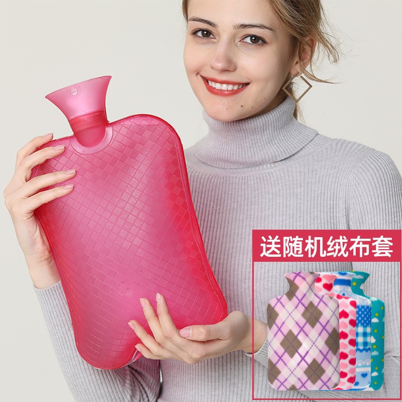 Bouteille rouge transparente extra-large de 3000 ml - housse en peluche aléatoire