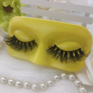 Cils en bande vegan 5D faits à la main, 20 mm, 25 mm, en fibres végétales, faux cils pour un look d'extension de cils - Product Image 5