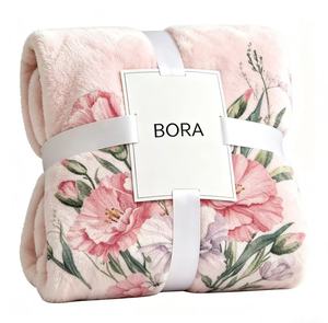 Manta de Franela con Estampado Floral, Moderna, 100% Poliéster, Suave, Personalizada, para el Día de la Madre, Regalo para Mamá - Product Image 2