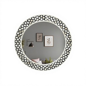 Miroir mural en verre industriel moderne fait main pour la décoration de mariage ou de salle de bain par HUSSAIN CRAFTS - Product Image 1