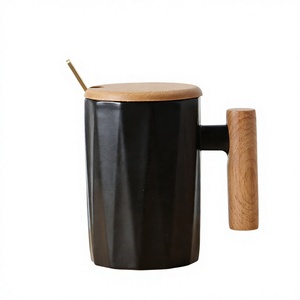 แก้วกาแฟเซรามิคพร้อมโลโก้สั่งทำพิเศษ ฝาไม้ไผ่ ด้ามจับไม้ แก้วพอร์ซเลน สำหรับใช้ในบ้าน สำนักงาน หรือเป็นของขวัญ - Product Image 4