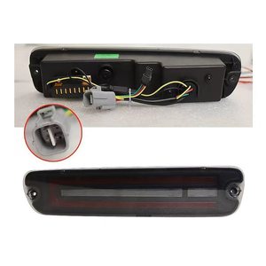 Luces de parachoques trasero aptas para los modelos Pajero V73/V77/V88 de 2004-2014; Luces LED de parachoques trasero para Pajero. - Product Image 1