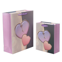 Personal isierte umwelt freundliche Herz muster Falt karton Tasche Schulter langer Griff Recycelte Materialien Karton Valentinstag