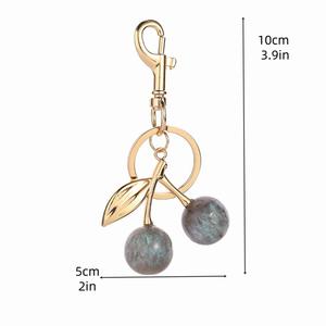 Porte-clés cerise pailleté métallique, porte-clés fruit doré, breloque de sac en résine scintillante, ornement de clé de voiture, souvenir de fête de luxe pour elle - Product Image 6