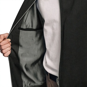 Chaqueta Bomber Negra para Hombre, Color Sólido, Cierre de Cremallera, Estilo Casual, Corte Regular, Material de Poliéster, Prenda de Invierno, Transpirable por Delante - Product Image 4