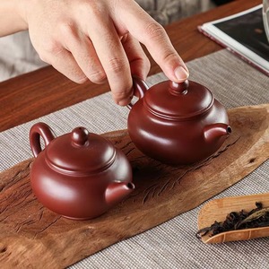 Théière en argile violette populaire fabriqué<span class=keywords><strong>e</strong></span> à la main service à thé traditionnel Kongfu petit volume 150 ml <span class=keywords><strong>Zi</strong></span> Sha Hu - Product Image 2