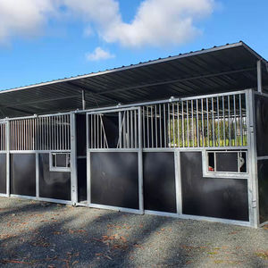 Establo de caballos de metal portátil con Graneros de madera y esteras de goma para Breying y entrenar a sus caballos - Product Image 5