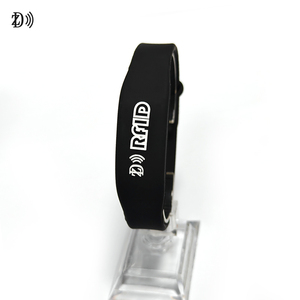 프로그래머블 <span class=keywords><strong>13.56MHz</strong></span> NTAG213 NTAG215 NTAG216 맞춤형 로고 NFC 팔찌 <span class=keywords><strong>RFID</strong></span> 실리콘 손목밴드 - Product Image 2