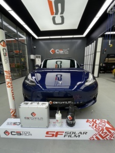 C5TOPFILM V 시리즈 공장 가격 UV 거부 <span class=keywords><strong>99</strong></span>% 자동차 창문 유리 필름 자체 접착 나노 세라믹 창 틴트 필름 - Product Image 3