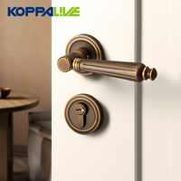 Serrure de porte à levier rond Koppalive en or brossé avec fonction de confidentialité, installation facile pour portes en bois de villas et hôtels