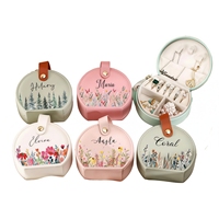 Boîte à bijoux personnalisée avec fleur de naissance, étui souvenir en cuir demi-lune, organisateur de bijoux et cosmétiques pour Maman, Fille, Sœur