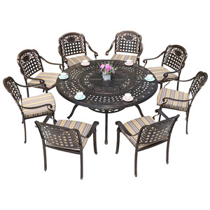 Juego de Mesa de Jardín de Aluminio Fundido para 6 Personas, Muebles Tradicionales para Patio, Resistentes a la Intemperie - Product Image 1