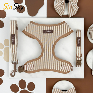 Set Personalizzato SinSky di Collare e Guinzaglio Regolabile per Cani, Imbracatura OEM in Lino a Righe, Set di Imbracature di Design alla Moda per Cani - Product Image 1