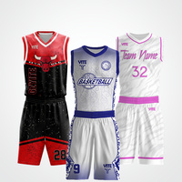Ensemble d'uniformes de basketball réversibles personnalisés à séchage rapide en maille et short pour hommes et jeunes équipes