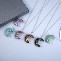 Collier pendentif tendance très prisé, style américain, avec pendentif lune en cristal multicolore et arbre de vie enroulé de fil