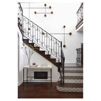 Escalier flottant droit moderne Prima avec marches en bois et rampe en verre noir