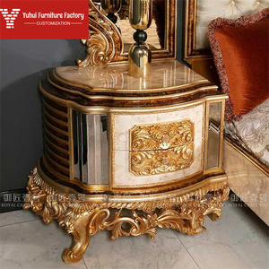 Letto Matrimoniale di Lusso in Legno Massello Italiano con Intagli in Stile Palazzo e Foglia d'Oro, Arredamento Camera da Letto <span class=keywords><strong>Reale</strong></span> per Casa o Appartamento - Product Image 2
