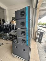 Système de sonorisation Line Array d'occasion 8x10 pouces avec amplificateur et rack pour 2x18 subwoofers, idéal pour concerts, églises, mariages, festivals et événements (location)