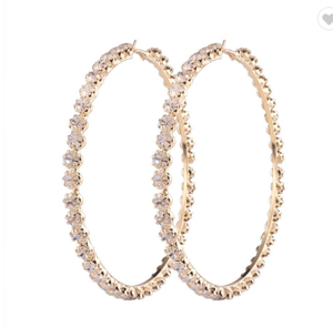 2024 nueva moda <span class=keywords><strong>Rihanna</strong></span> estilo grandes pendientes de aro de diamantes de cristal chapados en oro grandes - Product Image 6