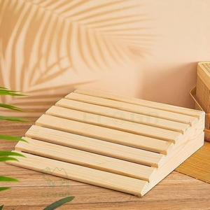 Banc <span class=keywords><strong>de</strong></span> sauna en bois <span class=keywords><strong>de</strong></span> pin naturel <span class=keywords><strong>de</strong></span> qualité supérieure avec dossier et support lombaire pour spa à domicile, hammam et relaxation – Mobilier <span class=keywords><strong>de</strong></span> <span class=keywords><strong>salle</strong></span> <span class=keywords><strong>de</strong></span> <span class=keywords><strong>bain</strong></span> - Product Image 2