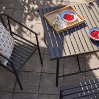 Ensemble table et chaises d'extérieur pour cour, jardin, balcon, terrasse, hôtel, gîte, restauration, camping, mobilier de loisirs
