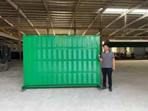 Barriera Acustica Trasparente in Lamiera Metallica per Uso Esterno Resistente al Rumore - Ordine Minimo 1kg - Product Image 2