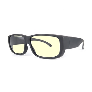 Chine Usine Personnalisée OEM Lunettes Hommes Anti Lumière Bleue <span class=keywords><strong>UV400</strong></span> Carré Lunettes De Soleil - Product Image 4