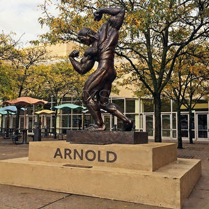 Estatua de Bronce de Hombre Desnudo Musculoso, Decoración de Jardín, Estilo Gimnasio, Réplica de <span class=keywords><strong>Arnold</strong></span> Schwarzenegger, Tamaño Real - Product Image 2