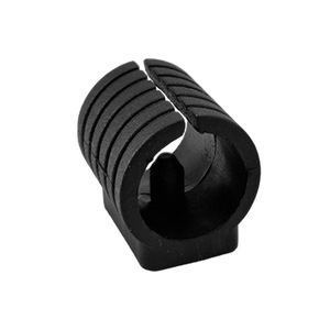 Abrazadera de plástico en forma de U Shih Hung, negra, con adhesivo, base plana, para patas de silla, antideslizante, para patas de taburete - Product Image 4